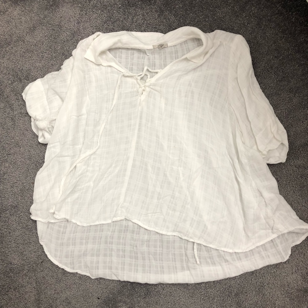 Loose white collar shirt